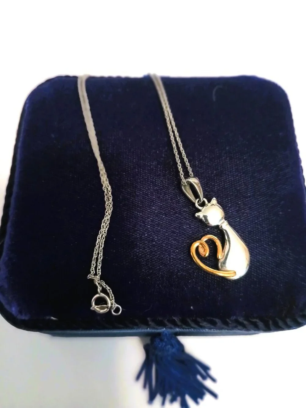 JCM Hallmark Cat Pendant Necklace 18
